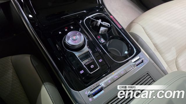 Kia Carnival (IV) Gasoline 4-Seater Hi-Limousine Signature 2023 — фото 9