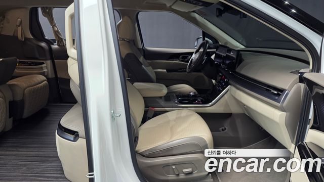 Kia Carnival (IV) Gasoline 4-Seater Hi-Limousine Signature 2023 — фото 11