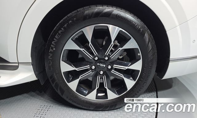 Kia Carnival (IV) Gasoline 4-Seater Hi-Limousine Signature 2023 — фото 21