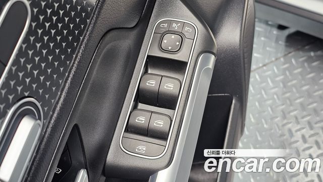 Mercedes-Benz GLB-Class (X247) GLB200 d 2024 — фото 22
