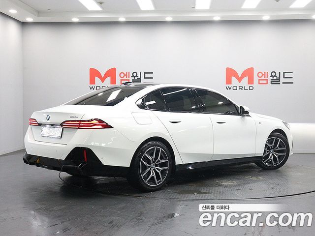 BMW 5 Series (G60) 520i M Sport 2024 — фото 2