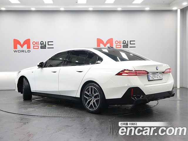 BMW 5 Series (G60) 520i M Sport 2024 — фото 4