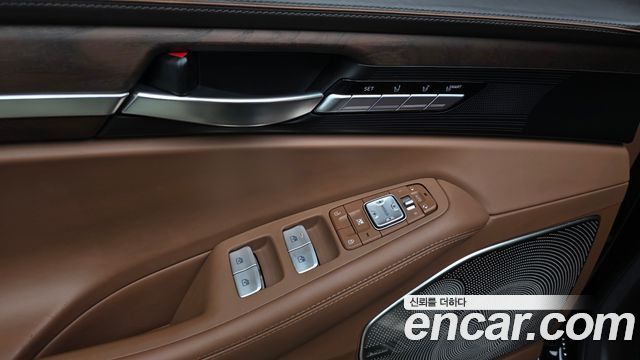 Genesis G90 3.3 T AWD Premium 2019 — фото 18
