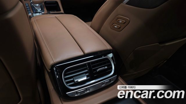 Genesis G90 3.3 T AWD Premium 2019 — фото 37