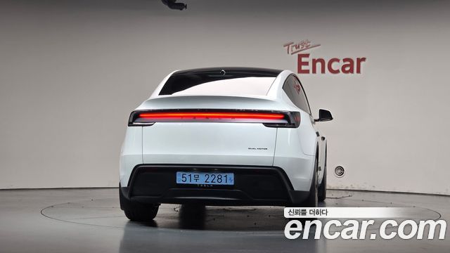 Tesla Model Y Premium Long Range AWD 2026 — фото 4
