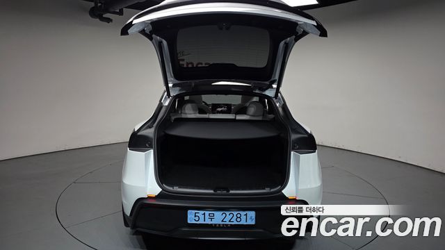 Tesla Model Y Premium Long Range AWD 2026 — фото 20