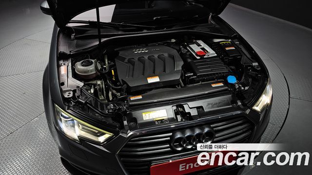 Audi A3 40 TFSI 8V 2018 — фото 6