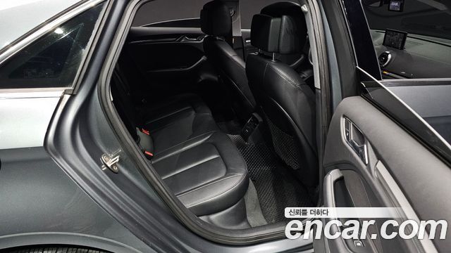 Audi A3 40 TFSI 8V 2018 — фото 11