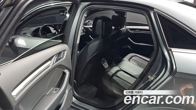 Audi A3 40 TFSI 8V 2018 — фото 12