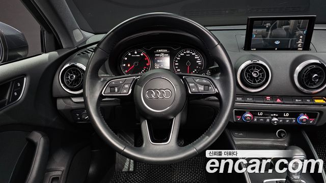 Audi A3 40 TFSI 8V 2018 — фото 13