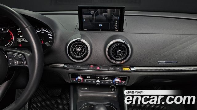 Audi A3 40 TFSI 8V 2018 — фото 14