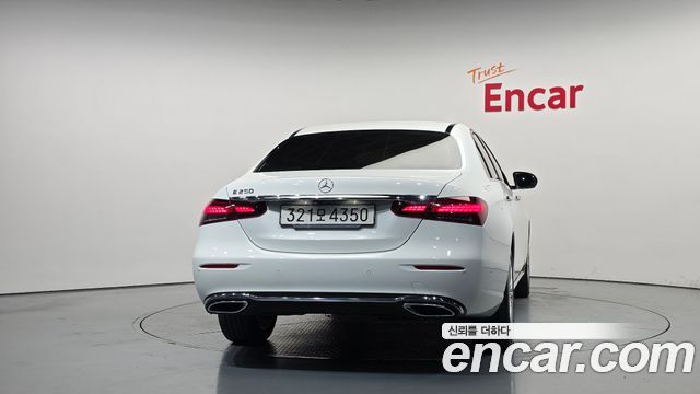 Mercedes-Benz E-Class (W213) E250 Exclusive 2021 — фото 4