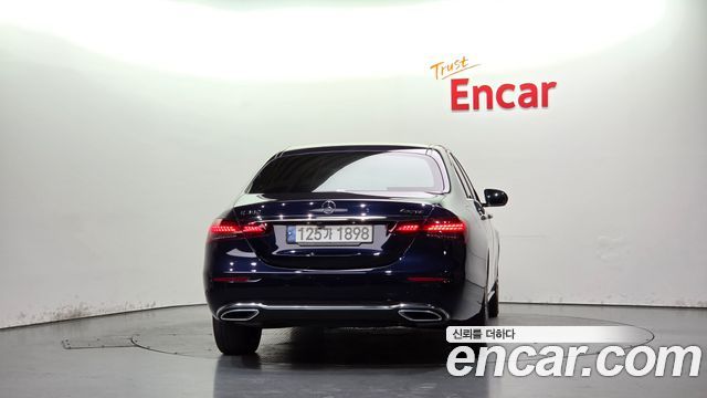 Mercedes-Benz E-Class (W213) E350 4MATIC Avantgarde 2021 — фото 4