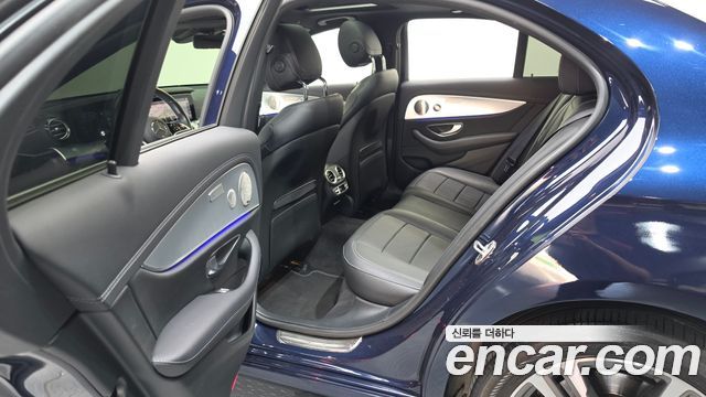Mercedes-Benz E-Class (W213) E350 4MATIC Avantgarde 2021 — фото 26