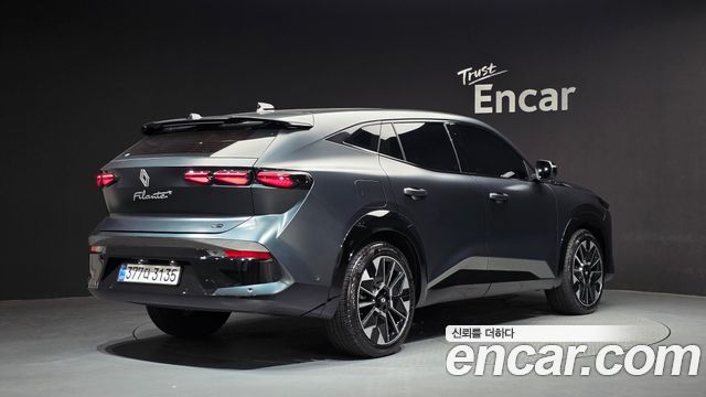 Renault Korea Filante 1.5 E-Tech Iconic 2WD 2027 — фото 2