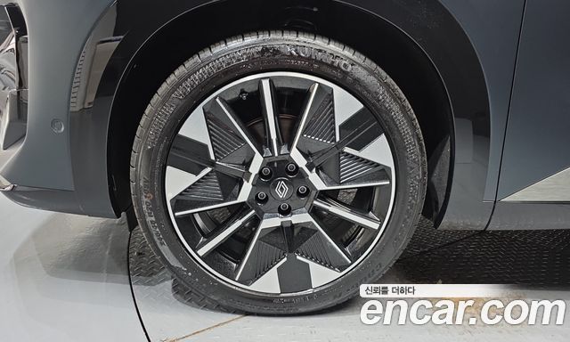 Renault Korea Filante 1.5 E-Tech Iconic 2WD 2027 — фото 5