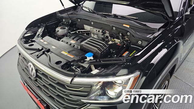 Volkswagen Atlas 2.0 TSI R-LINE 7-Seater 2025 — фото 6