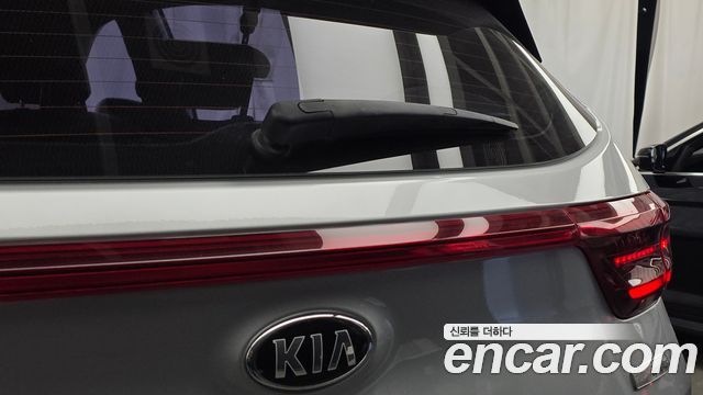Kia Sportage The Bold Diesel 2.0 2WD Luxury 2019 — фото 19