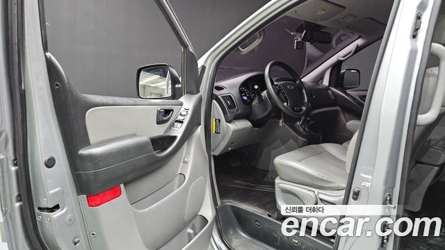 Hyundai Grand Starex 4WD Wagon 12-Seater Smart 2019 — фото 10