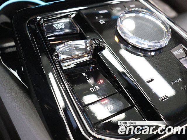 BMW i5 (G60) eDrive 40 M Sport 2024 — фото 8