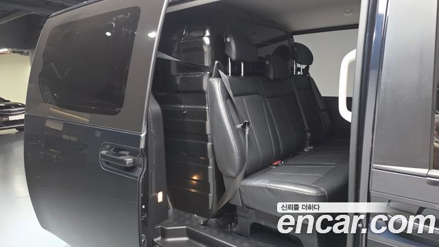 Hyundai Staria L3.5 Cargo 5-Seater Modern 2022 — фото 11
