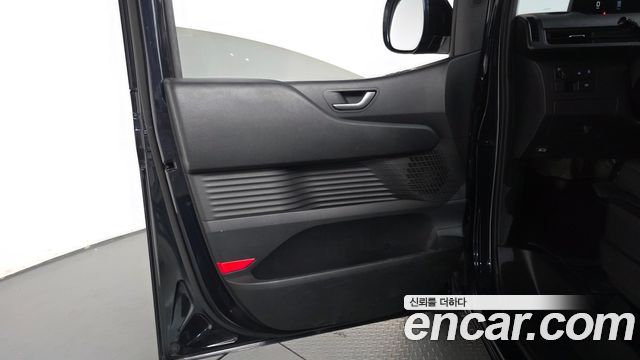 Hyundai Staria L3.5 Cargo 5-Seater Modern 2022 — фото 25