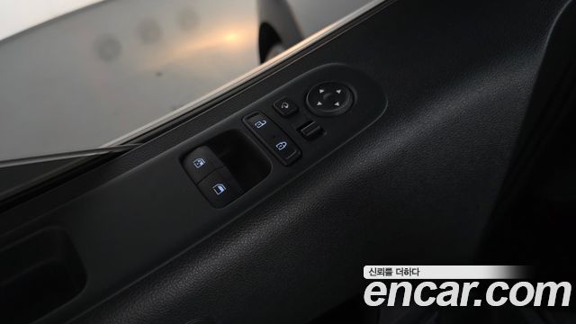 Hyundai Staria L3.5 Cargo 5-Seater Modern 2022 — фото 30