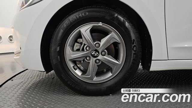 Hyundai Avante (AD) 1.6 GDI Smart 2017 — фото 5