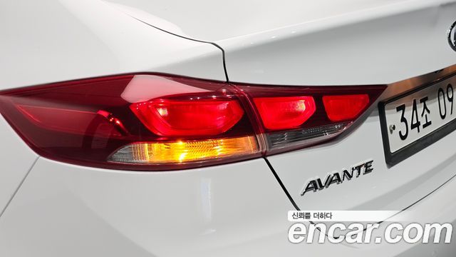 Hyundai Avante (AD) 1.6 GDI Smart 2017 — фото 24