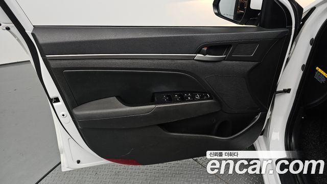 Hyundai Avante (AD) 1.6 GDI Smart 2017 — фото 25