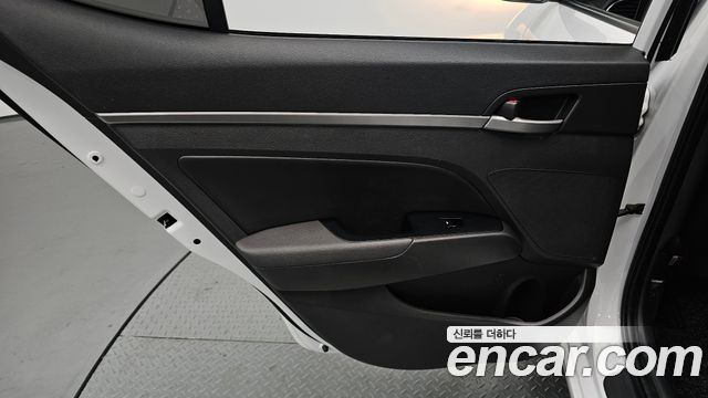 Hyundai Avante (AD) 1.6 GDI Smart 2017 — фото 26