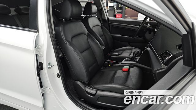 Hyundai Avante (AD) 1.6 GDI Smart 2017 — фото 27