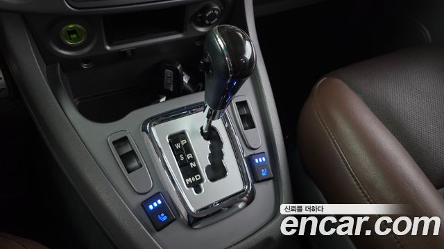 KG Mobility (SsangYong) Korando Turismo 4WD RX 11-seater 2016 — фото 9