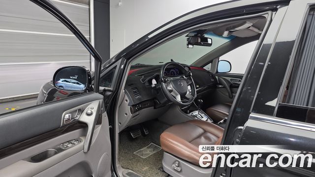 KG Mobility (SsangYong) Korando Turismo 4WD RX 11-seater 2016 — фото 10