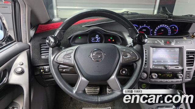 KG Mobility (SsangYong) Korando Turismo 4WD RX 11-seater 2016 — фото 12