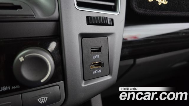 KG Mobility (SsangYong) Korando Turismo 4WD RX 11-seater 2016 — фото 27