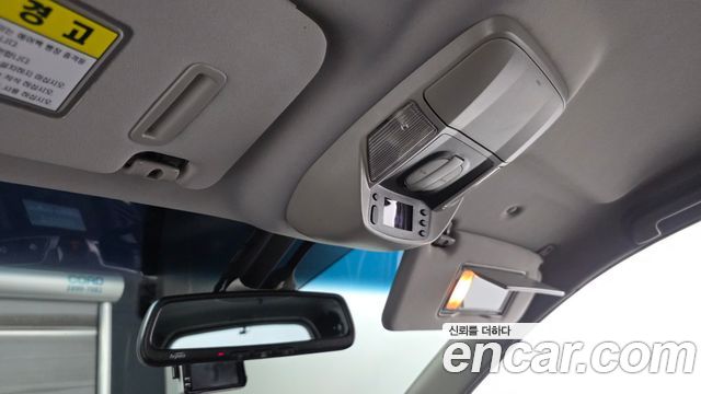KG Mobility (SsangYong) Korando Turismo 4WD RX 11-seater 2016 — фото 28
