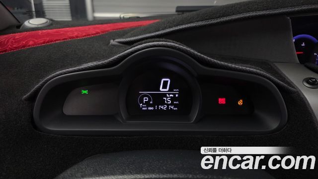 KG Mobility (SsangYong) Korando Turismo 4WD RX 11-seater 2016 — фото 29