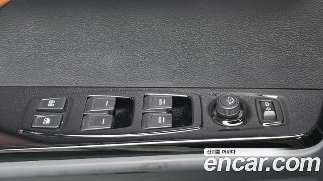 KG Mobility (SsangYong) Torres Gasoline 1.5 4WD T7 2023 — фото 12