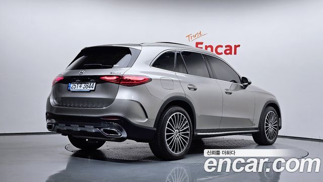 Mercedes-Benz GLC-Class (X254) GLC300 4MATIC AMG Line 2024 — фото 2