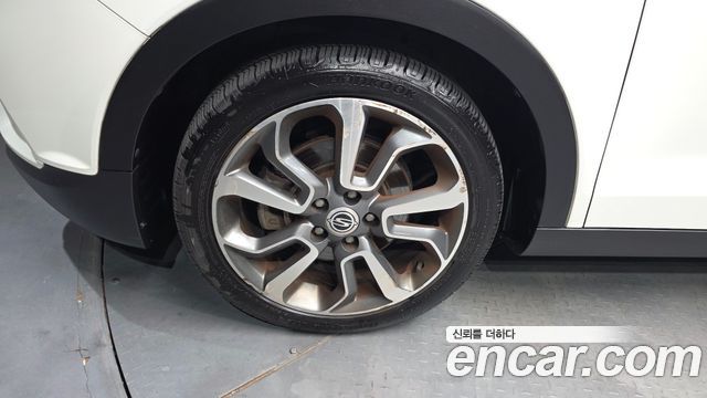 KG Mobility (SsangYong) Tivoli Diesel VX 2WD 2016 — фото 5