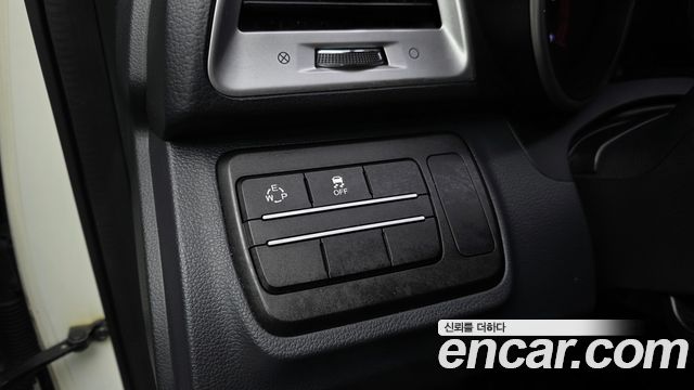 KG Mobility (SsangYong) Tivoli Diesel VX 2WD 2016 — фото 19