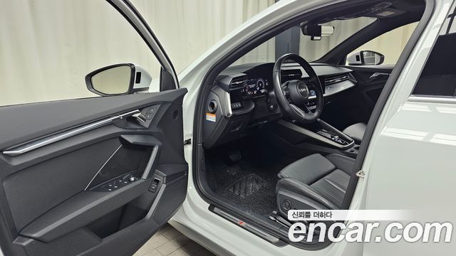Audi A3 (8Y) 40 TFSI Premium 2023 — фото 10