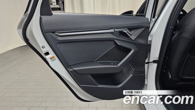 Audi A3 (8Y) 40 TFSI Premium 2023 — фото 25