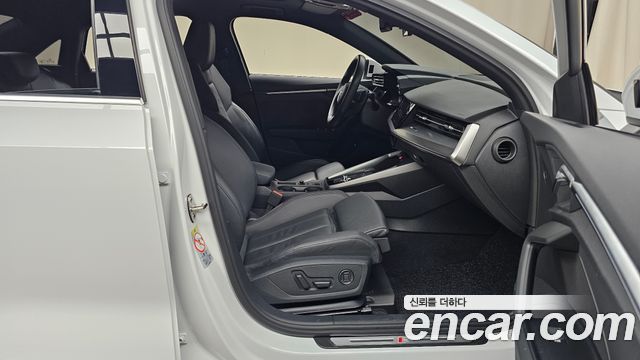 Audi A3 (8Y) 40 TFSI Premium 2023 — фото 26