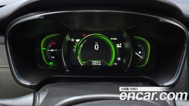 Renault Korea SM6 2.0 LPe LE 2016 — фото 8