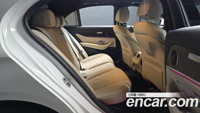 Mercedes-Benz E-Class (W213) E250 AMG Line 2023 — фото 15