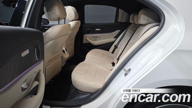 Mercedes-Benz E-Class (W213) E250 AMG Line 2023 — фото 16