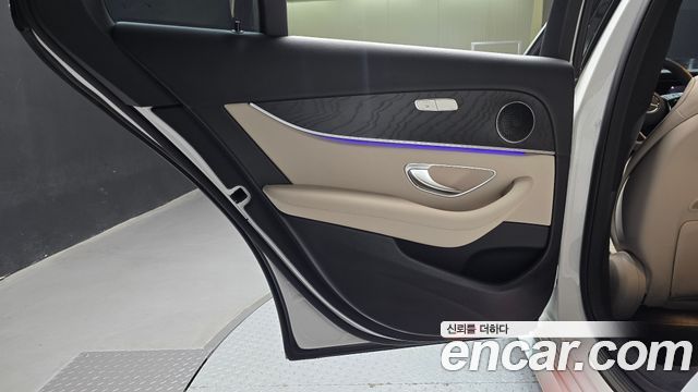 Mercedes-Benz E-Class (W213) E250 AMG Line 2023 — фото 31