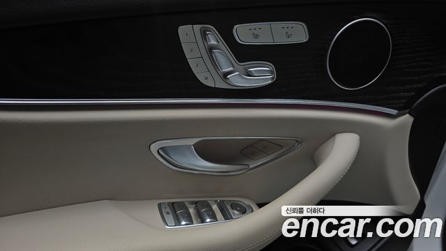 Mercedes-Benz E-Class (W213) E250 AMG Line 2023 — фото 33